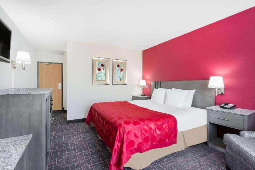 Clarion Pointe - Greensboro Coliseum Area מראה חיצוני תמונה