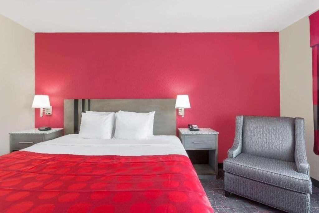 Clarion Pointe - Greensboro Coliseum Area מראה חיצוני תמונה